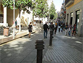 Mobiliario Urbano. Fitones accesibles. Paso libre suficiente. Altura correcta. 