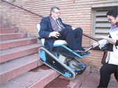 Silla de ruedas autónoma que sube escaleras.