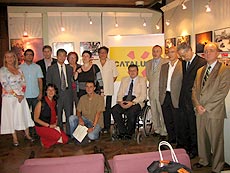 Entrega al mejor libro de promoción turística del Premio de Promoción Turística 2006, de la Generalitat de Cataluña, a la "Guía de la Barcelona 